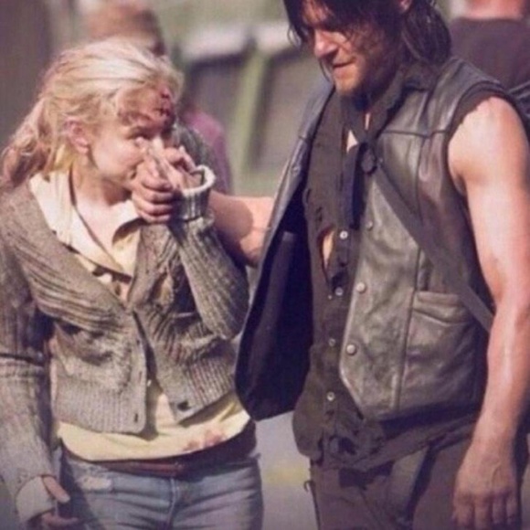 Free People Over the Rainbow rare gray cardigan aso Beth Greene in The Walking D - Picture 4 of 6